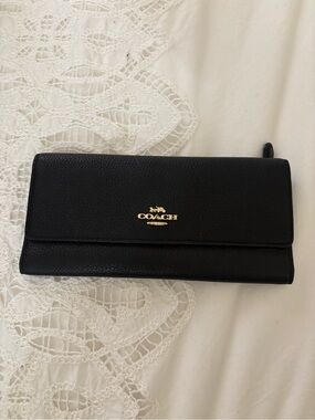 Coach Black Pebbled Leather Continental Wallet with Gold Logo